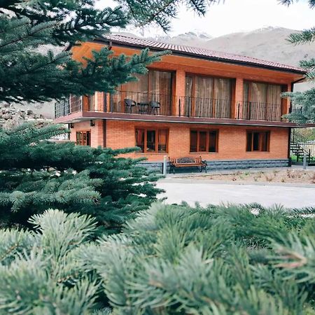 Vardisubani Villa Kazbegi Esterno foto