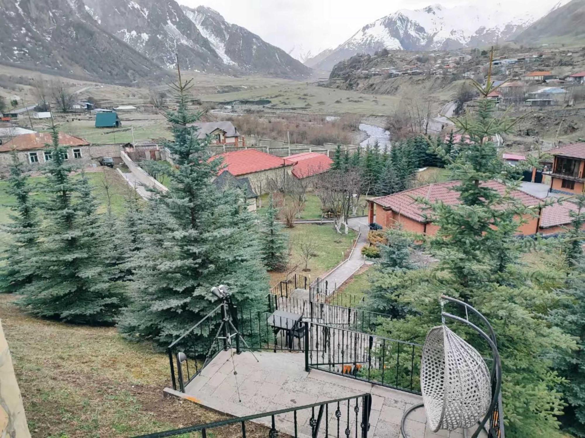 Vardisubani Villa Kazbegi Esterno foto