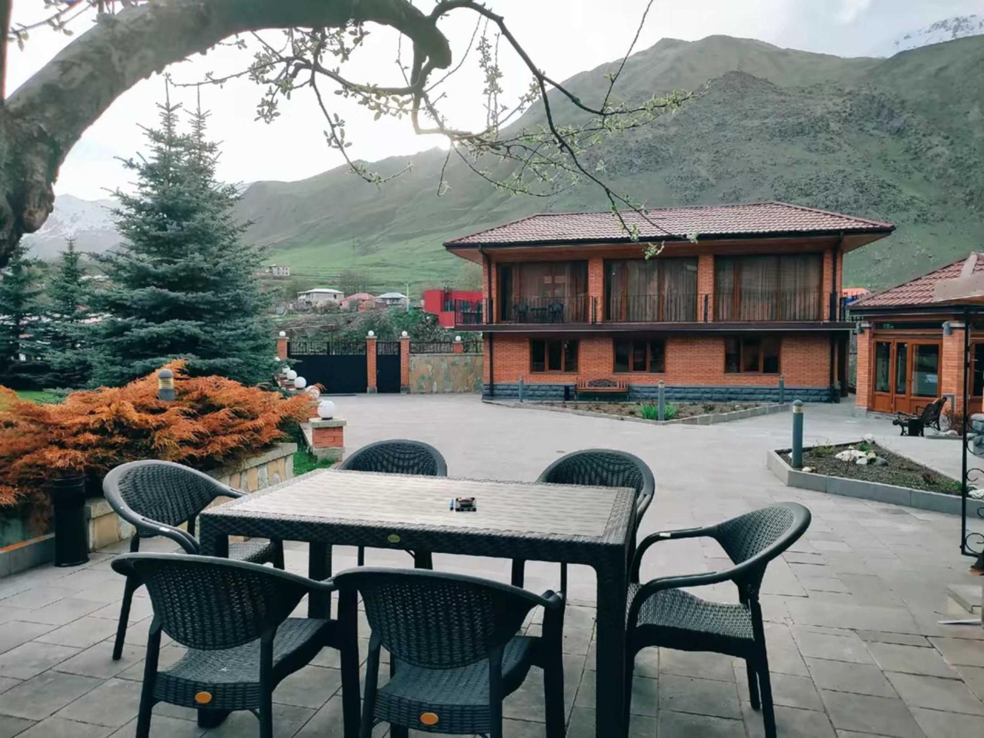 Vardisubani Villa Kazbegi Esterno foto