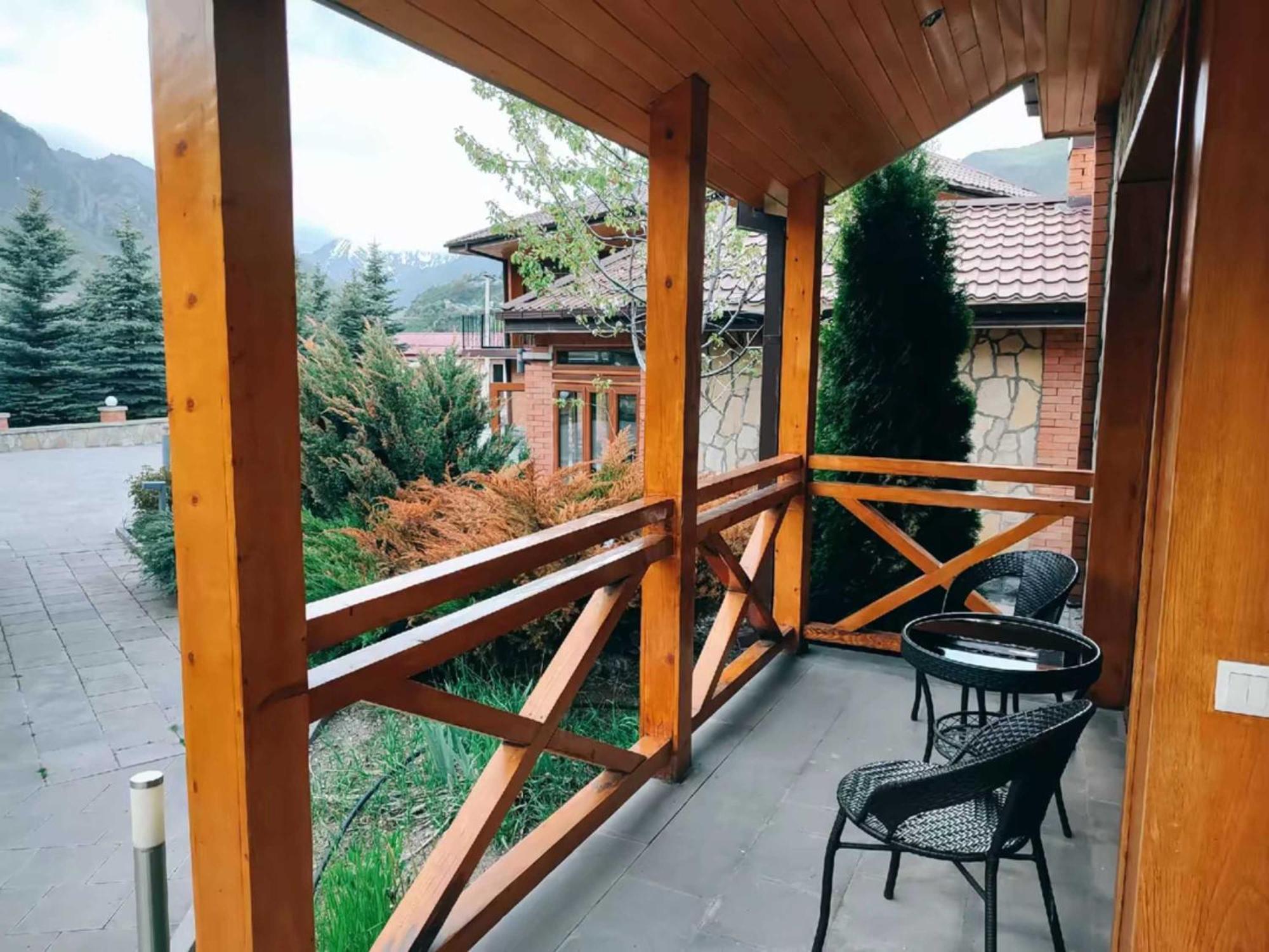 Vardisubani Villa Kazbegi Esterno foto